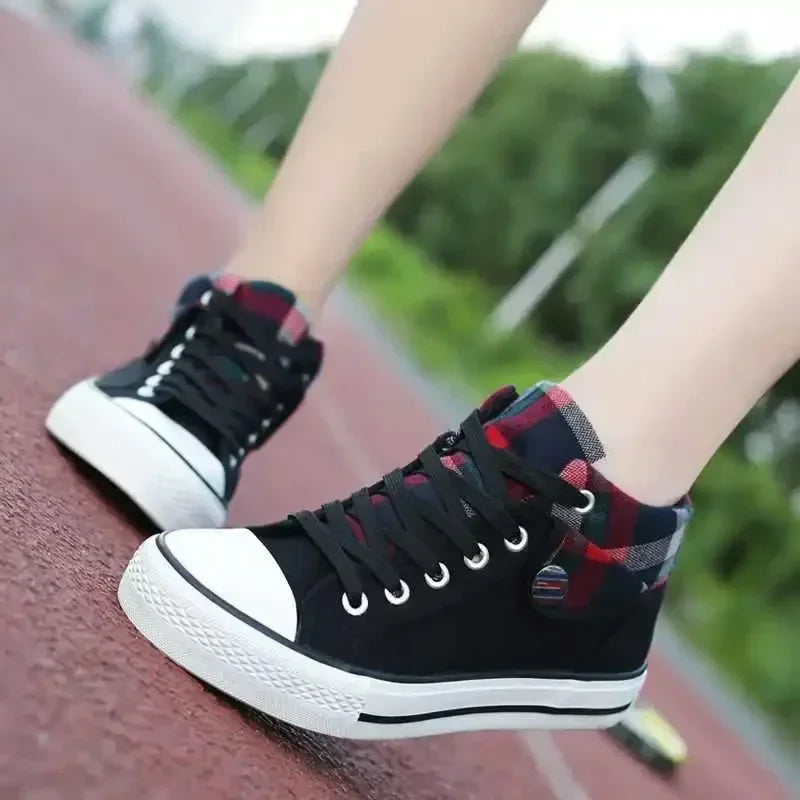Baskets compensées en toile pour femmes – Chaussures décontractées à semelle épaisse et fermeture à lacets