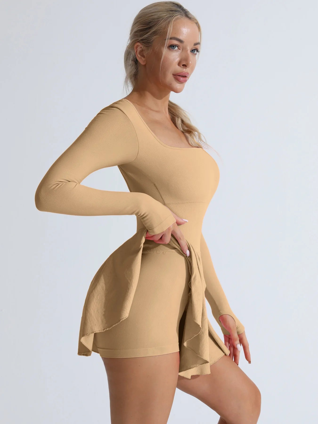 Damen Tennis Set Langarm – Sport Kleid mit Shorts Rückenfrei Sexy