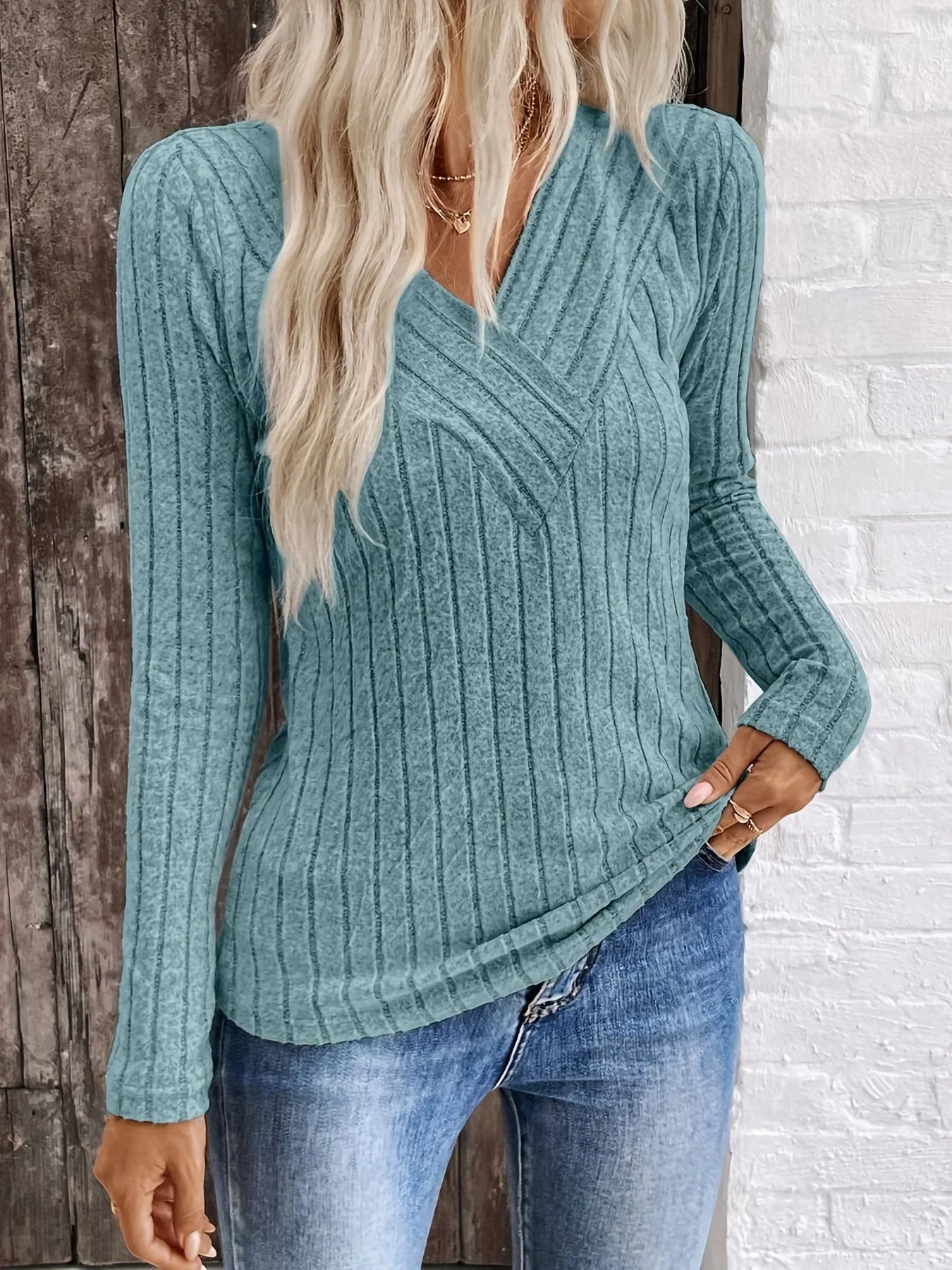 Geripptes Samt-Oberteil mit V-Ausschnitt für Damen, neue grenzüberschreitende Herbst- und Winterserie, Herbst-Damenbekleidung
